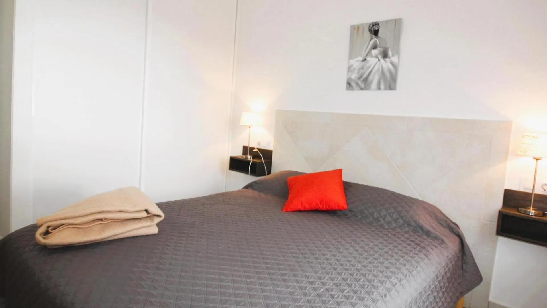 Apartamento Con Terraza Y Vistas Al Mar - A 1 Min De La Playa De Almadrava - Es-258-70 Roses 0*,