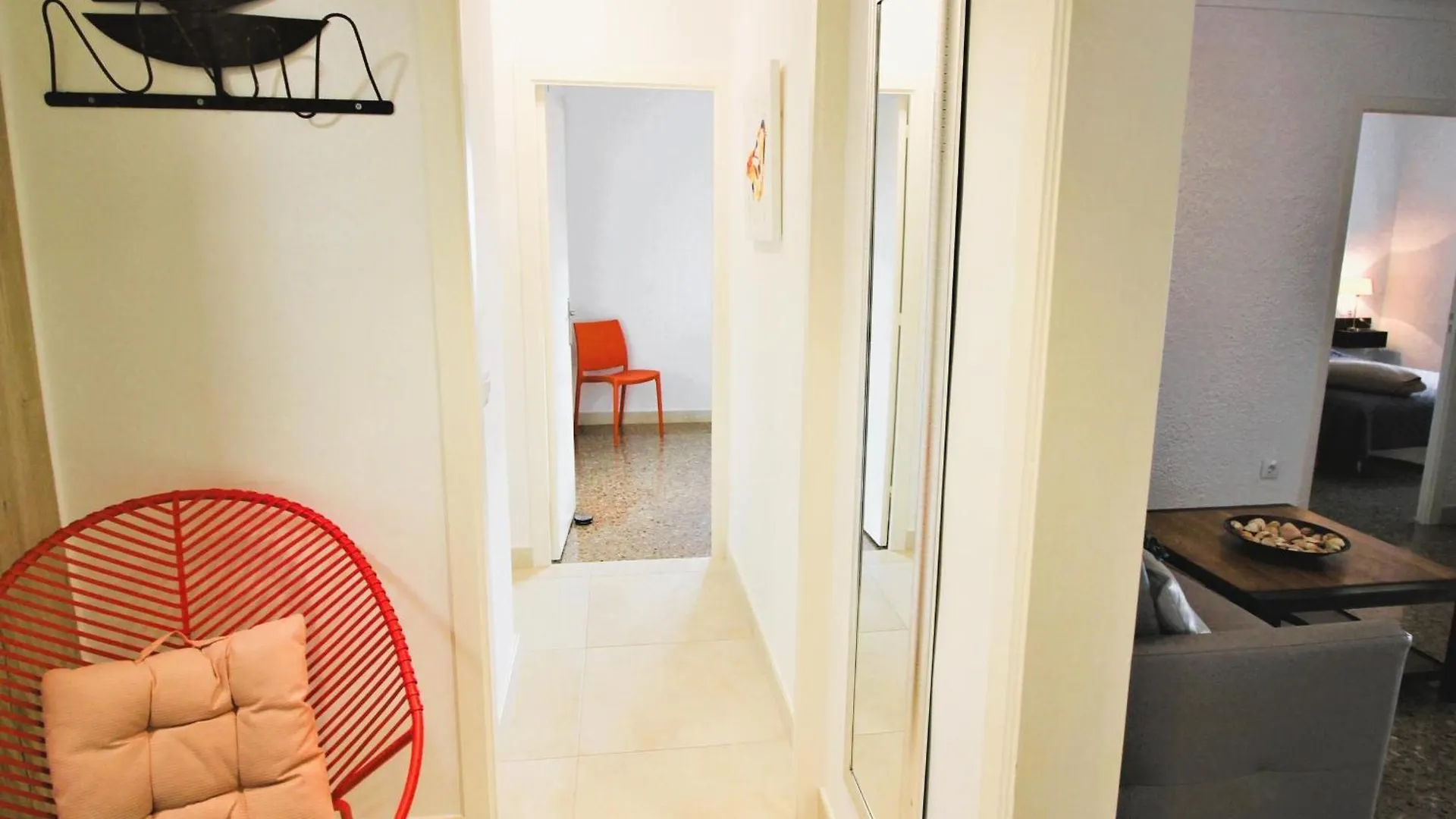 Apartamento Con Terraza Y Vistas Al Mar - A 1 Min De La Playa De Almadrava - Es-258-70 Roses Apartment
