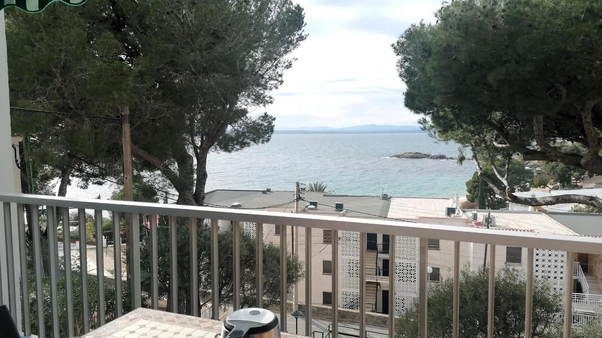Apartamento Con Terraza Y Vistas Al Mar - A 1 Min De La Playa De Almadrava - Es-258-70 Rosas